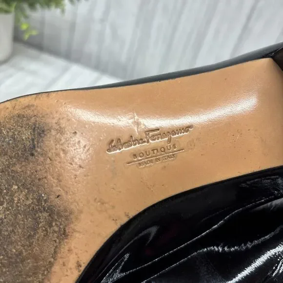 Womens Size 11 Salvatore Ferragamo Vara Black Patent Leather - Picture 7 of 7